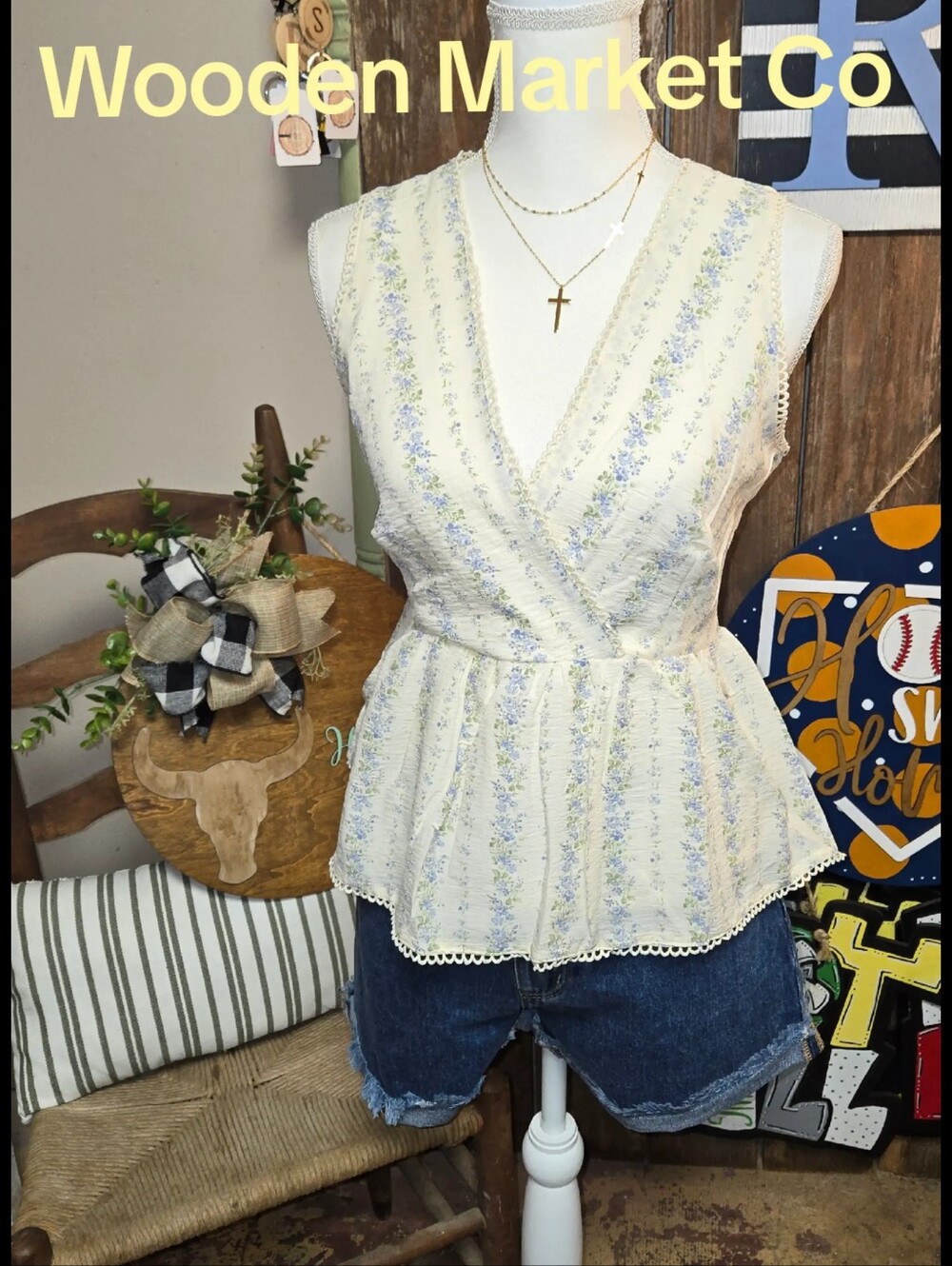 TCEC-Women's Cream Floral Striped Peplum Top